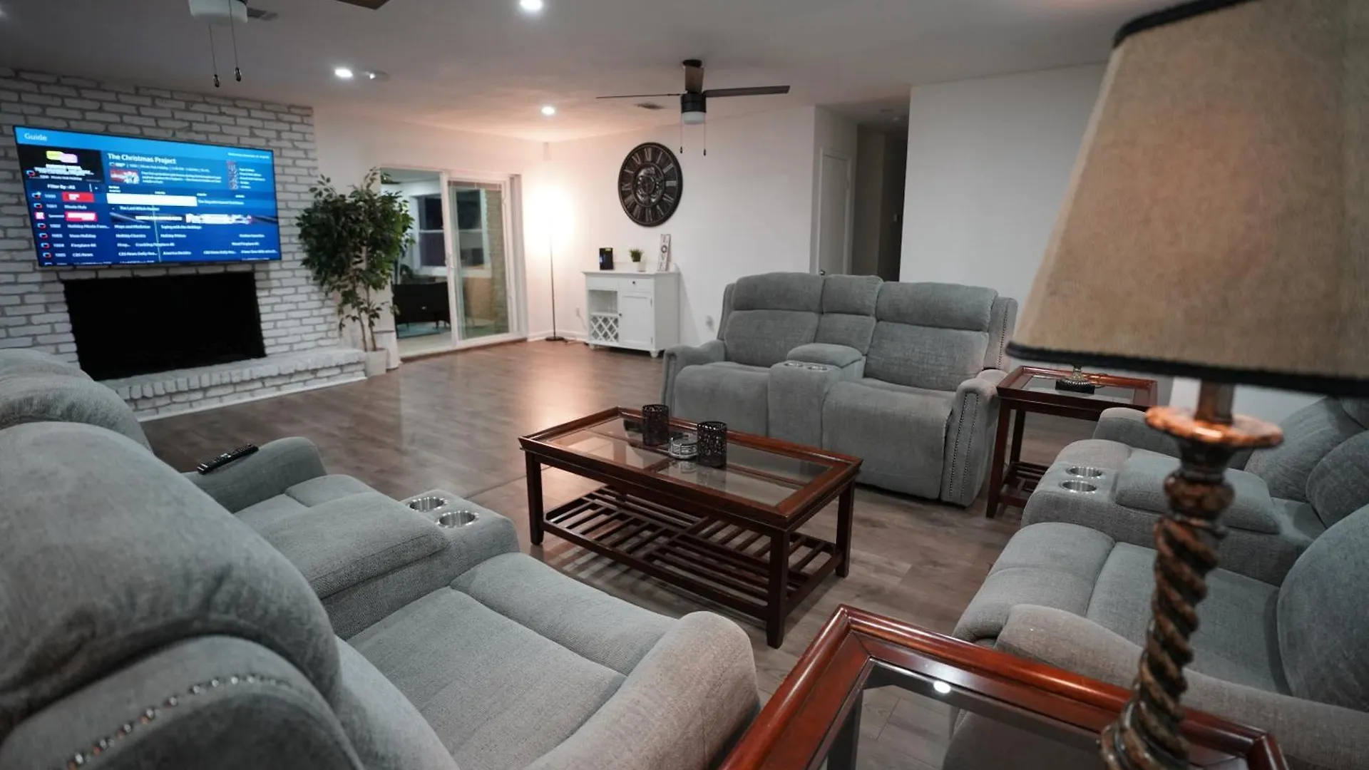Beautiful Family Home Near Airport, I-10, Shopping Pensacola